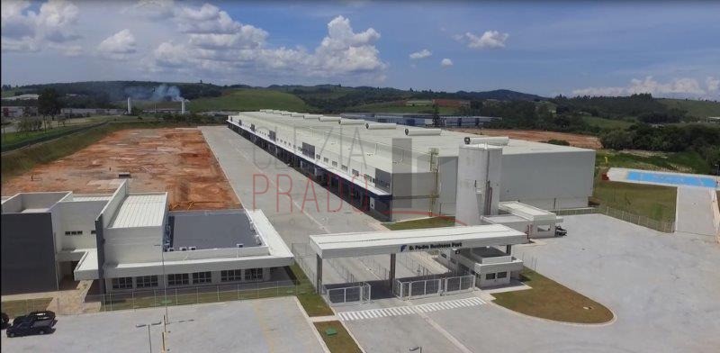 Depósito-Galpão-Armazém para alugar, 2806m² - Foto 1