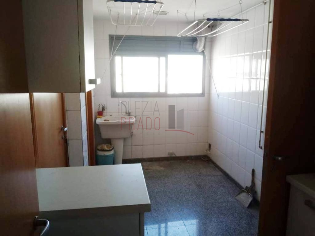 Apartamento à venda com 2 quartos, 170m² - Foto 26