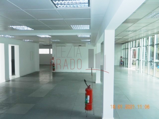 Prédio Inteiro para alugar, 711m² - Foto 2