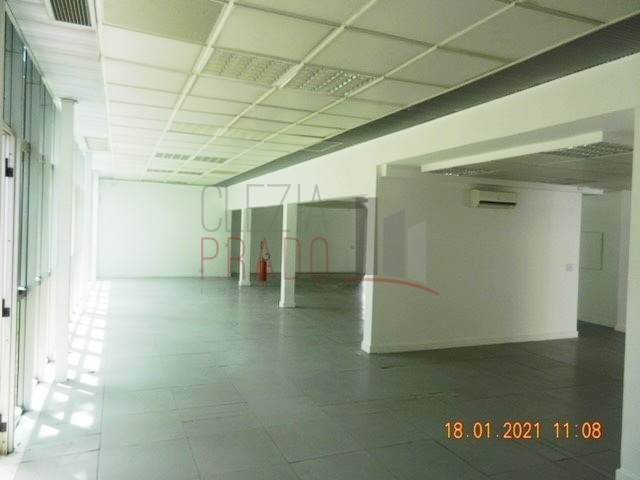 Prédio Inteiro para alugar, 711m² - Foto 4