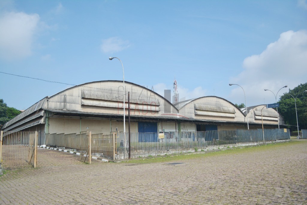 Depósito-Galpão-Armazém para alugar, 10000m² - Foto 1