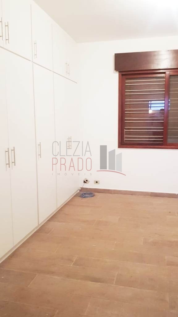 Casa para alugar com 2 quartos, 480m² - Foto 24