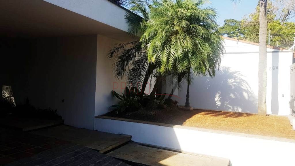 Casa para alugar com 2 quartos, 480m² - Foto 9