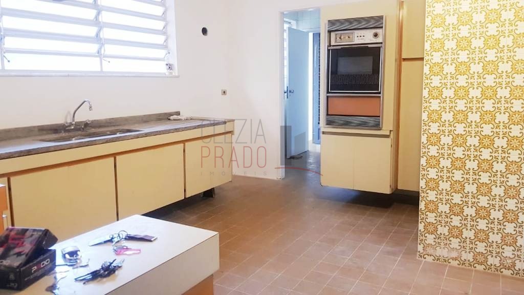 Casa para alugar com 2 quartos, 480m² - Foto 13