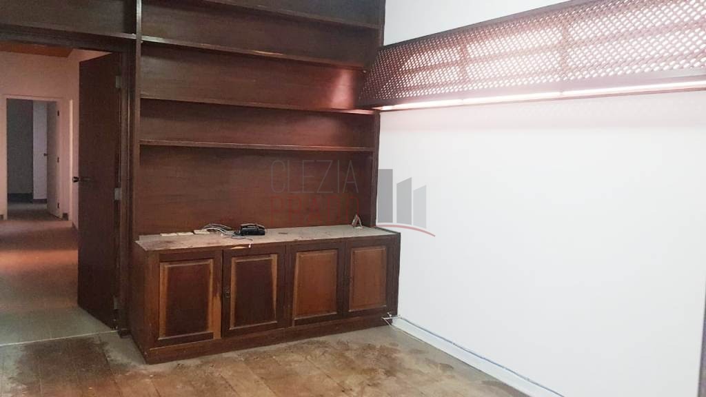 Casa para alugar com 2 quartos, 480m² - Foto 21