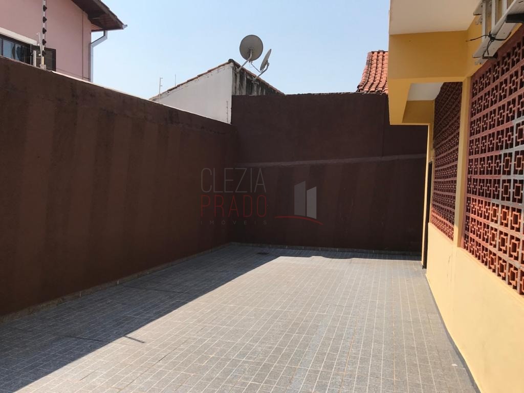 Casa à venda com 3 quartos, 279m² - Foto 25