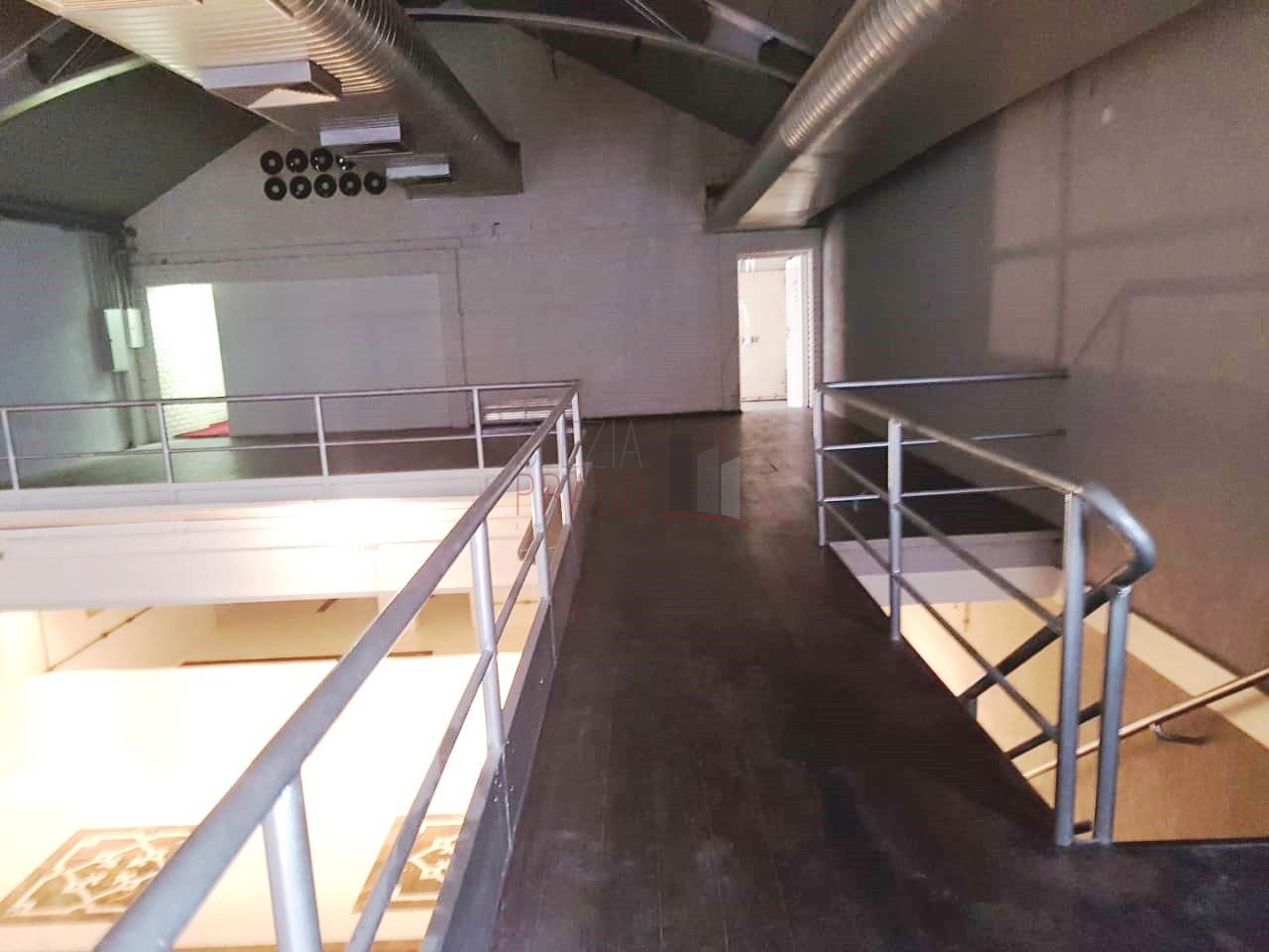 Prédio Inteiro para alugar com 1 quarto, 1600m² - Foto 13