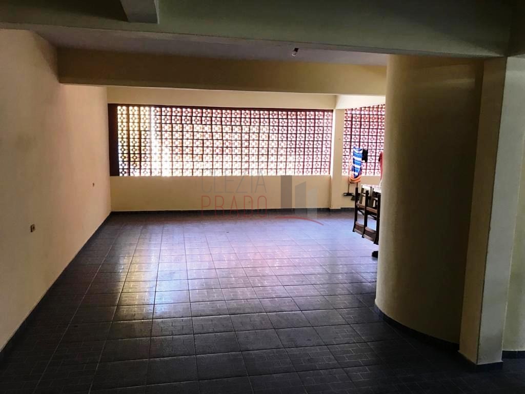 Casa à venda com 3 quartos, 279m² - Foto 18