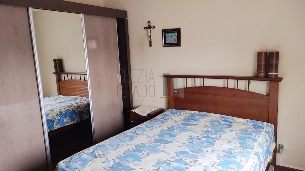 Casa à venda com 3 quartos, 250m² - Foto 15