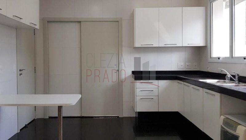 Casa de Condomínio para alugar com 6 quartos, 640m² - Foto 11