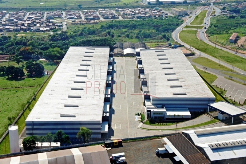 Depósito-Galpão-Armazém para alugar, 1740m² - Foto 8