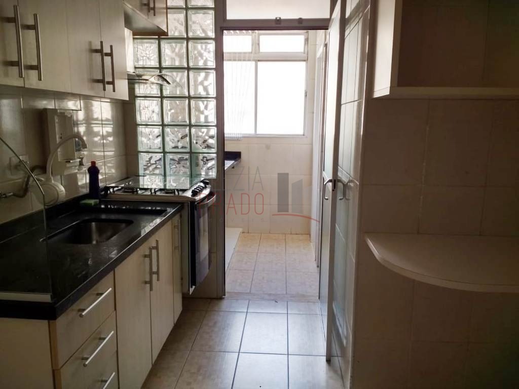 Apartamento à venda com 3 quartos, 70m² - Foto 11