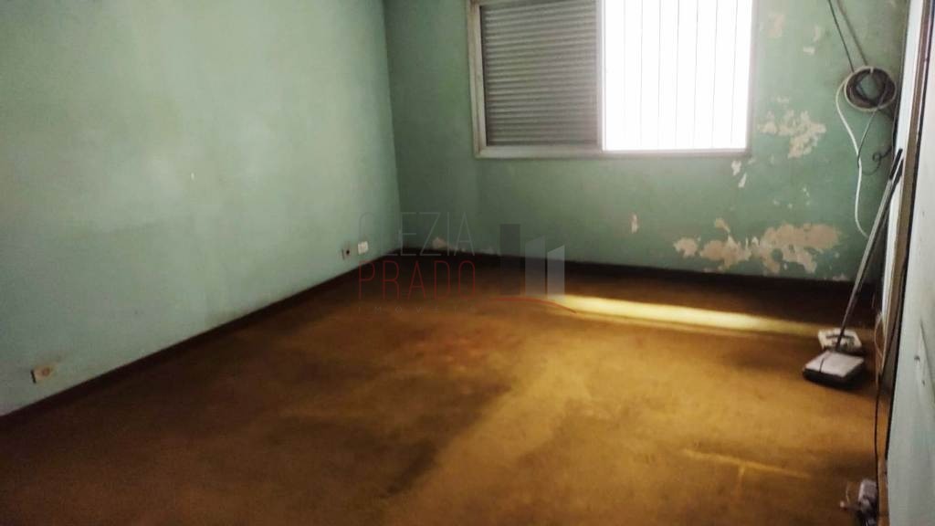 Casa à venda com 3 quartos, 300m² - Foto 13