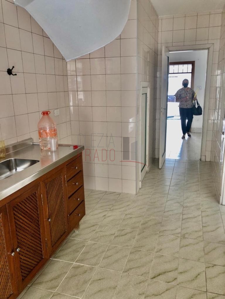 Casa à venda com 3 quartos, 190m² - Foto 9