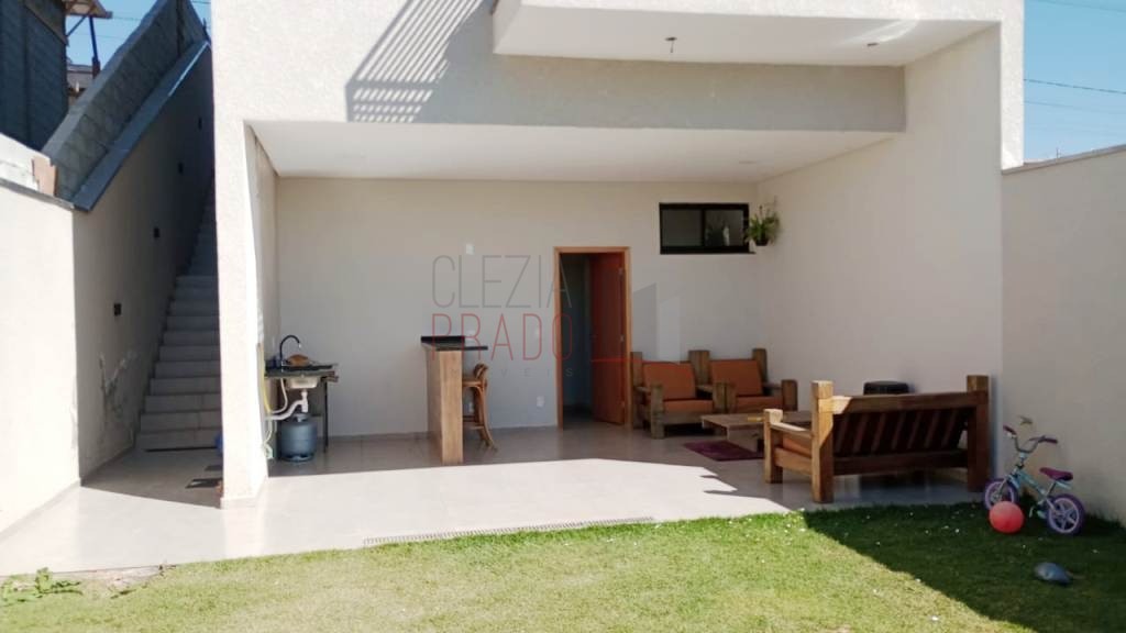 Casa à venda com 2 quartos, 175m² - Foto 14