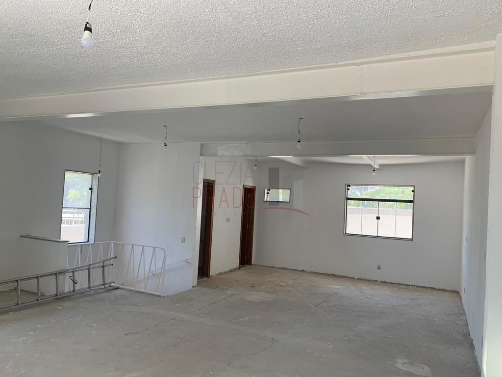 Prédio Inteiro para alugar, 250m² - Foto 2