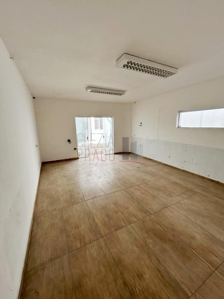 Prédio Inteiro para alugar com 4 quartos, 212m² - Foto 16