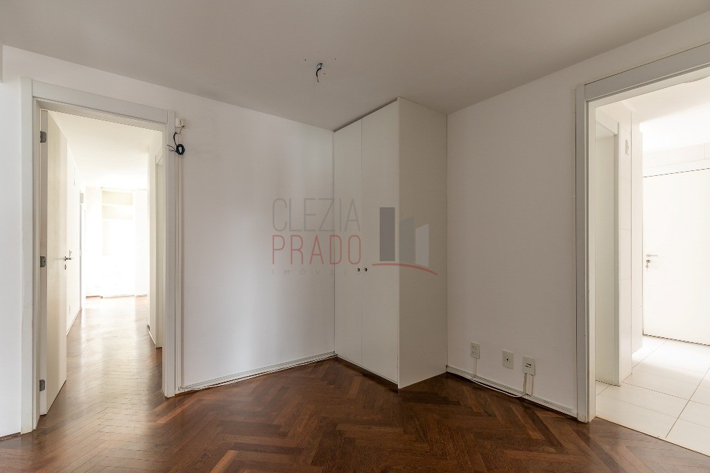 Apartamento para alugar com 3 quartos, 165m² - Foto 22