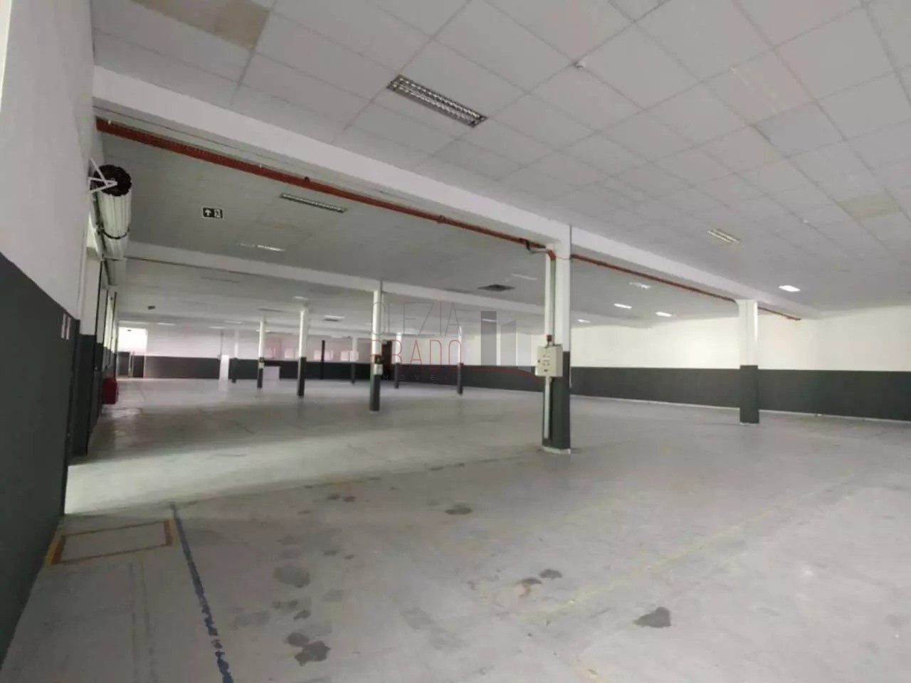 Depósito-Galpão-Armazém para alugar, 2149m² - Foto 2