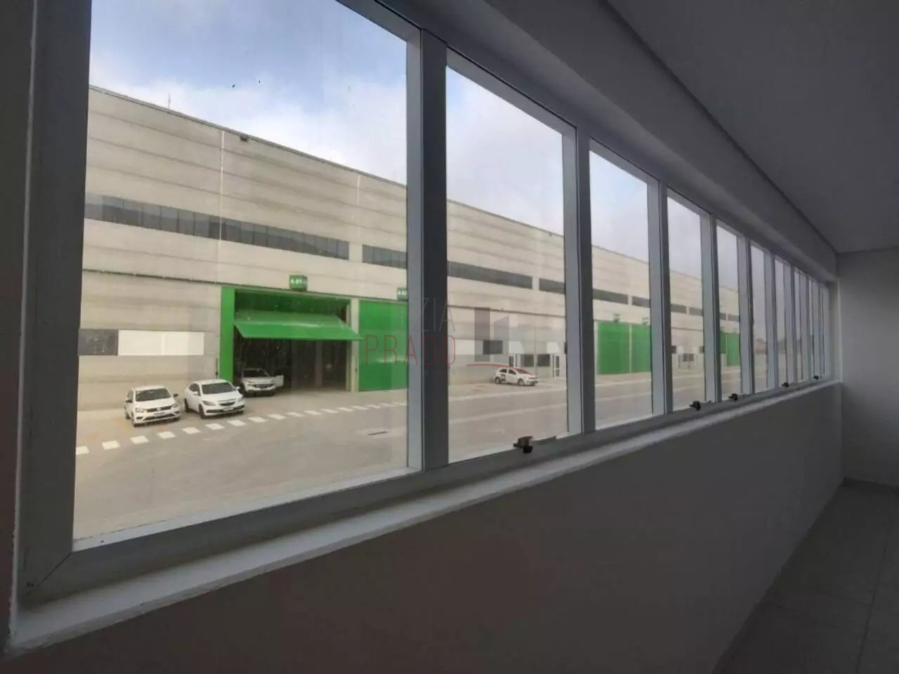 Depósito-Galpão-Armazém para alugar, 1192m² - Foto 11