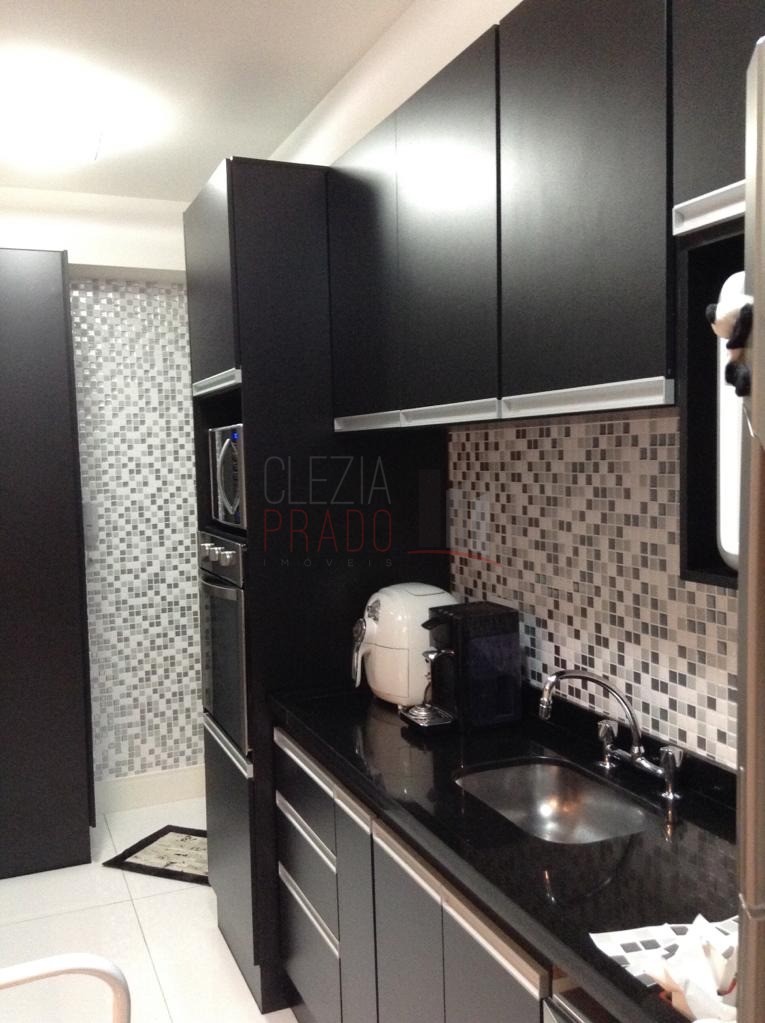 Apartamento à venda com 3 quartos, 119m² - Foto 19