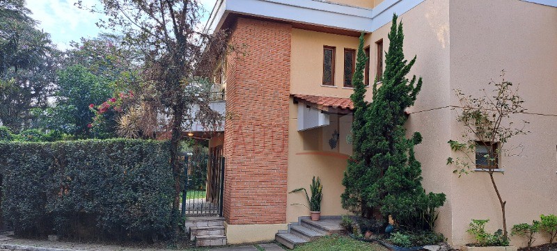 Casa de Condomínio para alugar com 4 quartos, 455m² - Foto 1