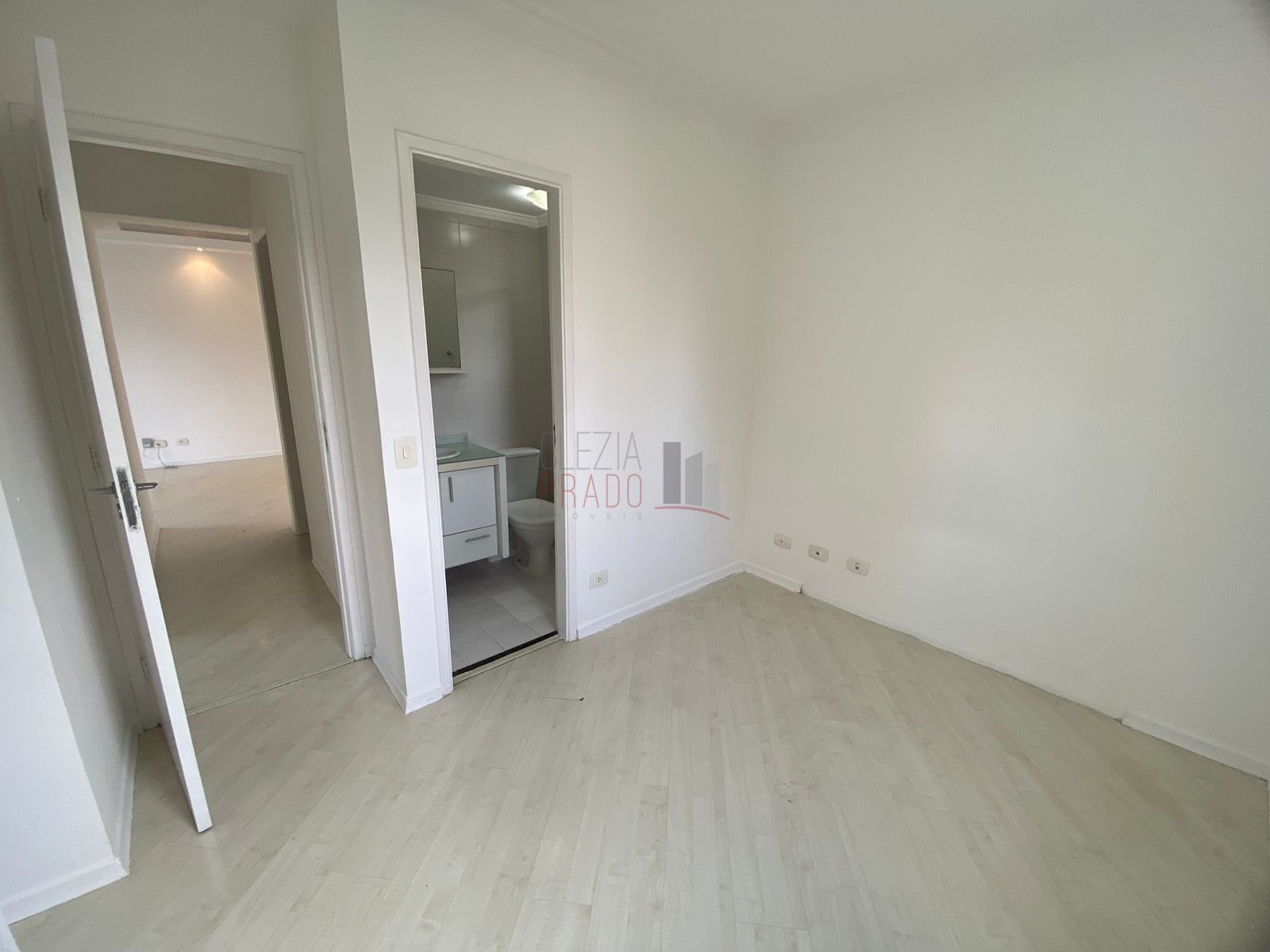 Apartamento para alugar com 2 quartos, 61m² - Foto 4