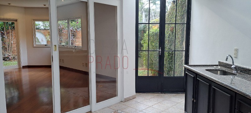 Casa de Condomínio para alugar com 4 quartos, 455m² - Foto 12