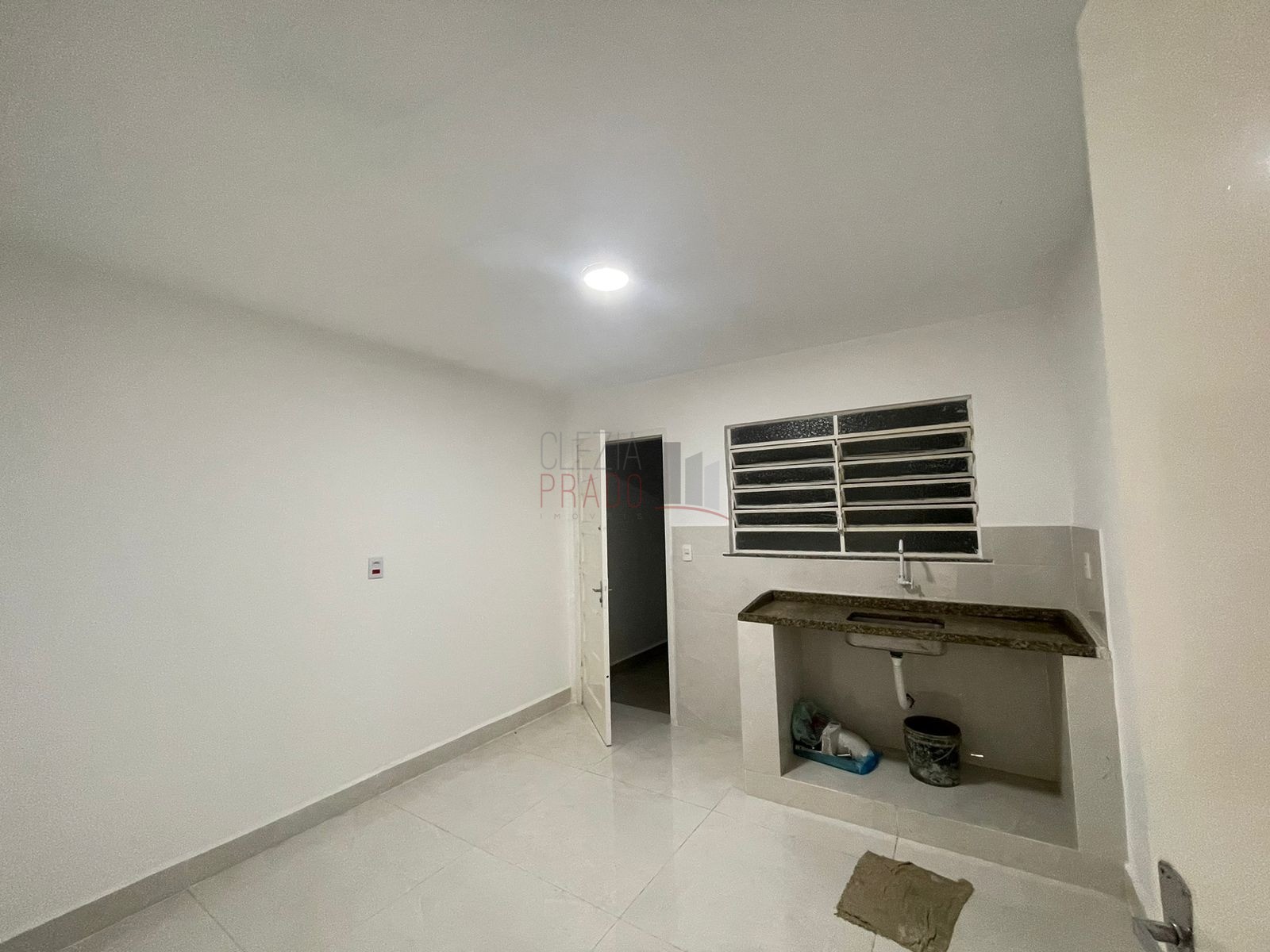 Casa à venda com 3 quartos, 125m² - Foto 2