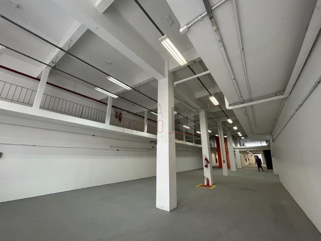 Prédio Inteiro para alugar, 1300m² - Foto 3