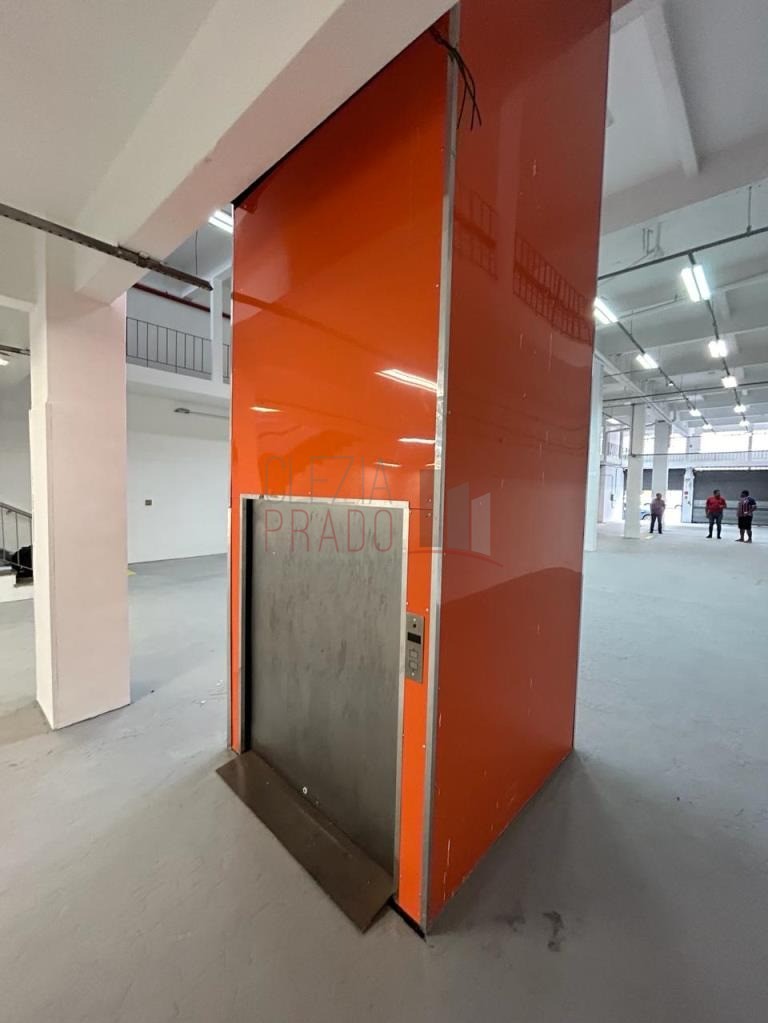 Prédio Inteiro para alugar, 1300m² - Foto 8