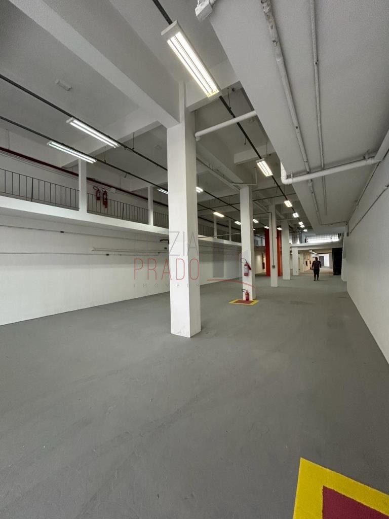 Prédio Inteiro para alugar, 1300m² - Foto 2