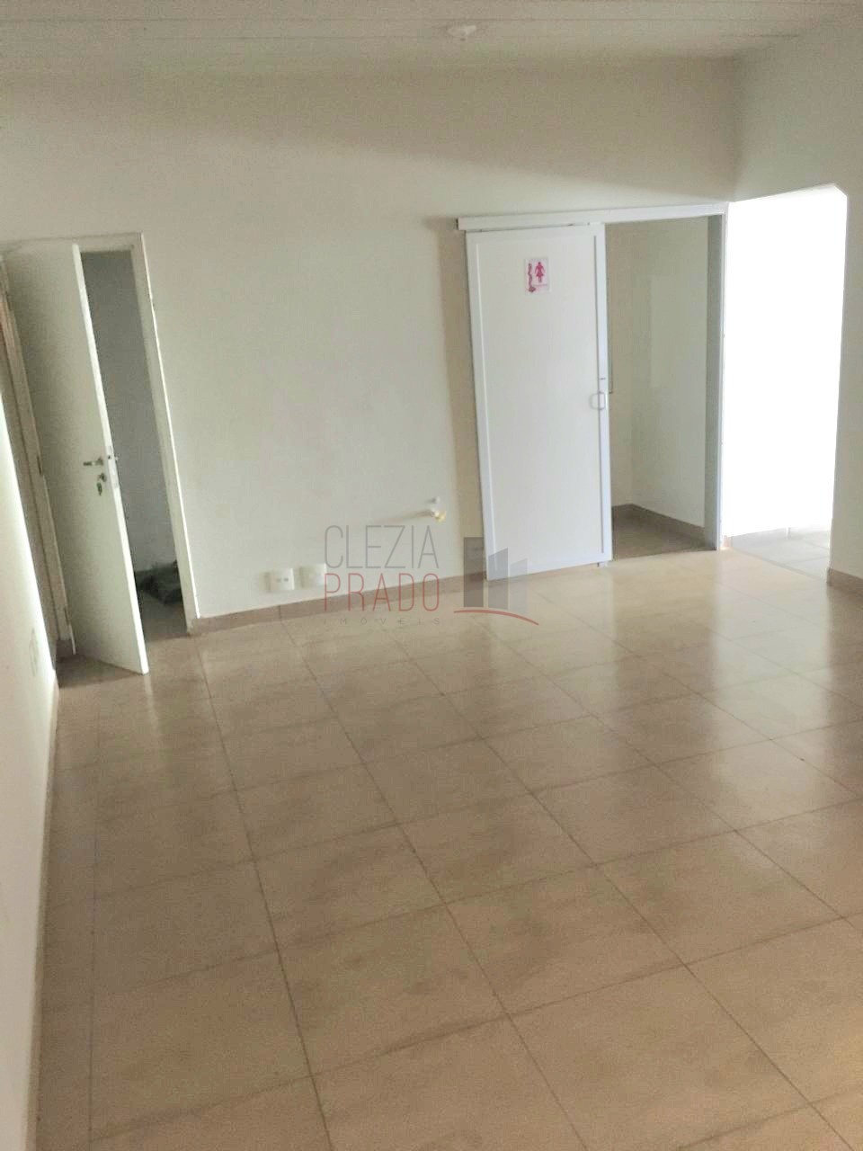 Depósito-Galpão-Armazém para alugar, 330m² - Foto 9