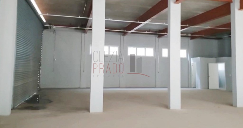 Depósito-Galpão-Armazém para alugar, 550m² - Foto 2