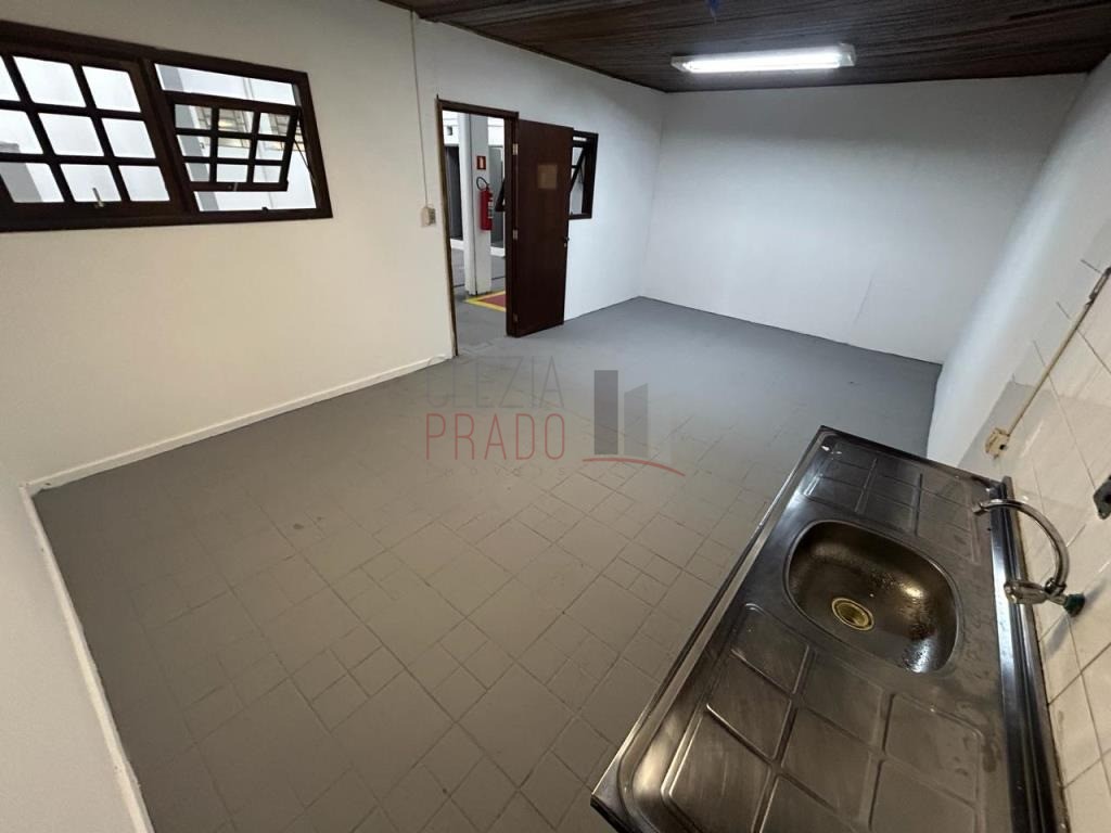 Prédio Inteiro para alugar, 1300m² - Foto 26