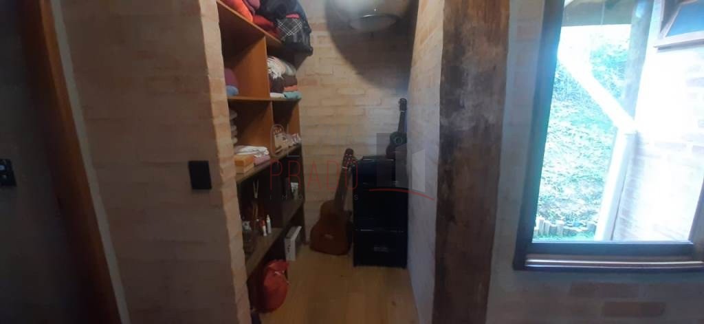 Casa à venda com 4 quartos, 1500m² - Foto 18