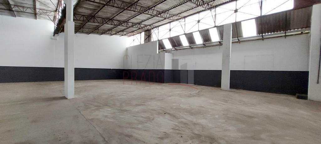 Depósito-Galpão-Armazém para alugar, 1350m² - Foto 1