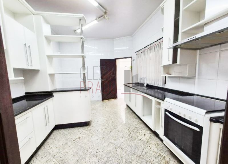 Sobrado, 3 quartos, 303 m² - Foto 15