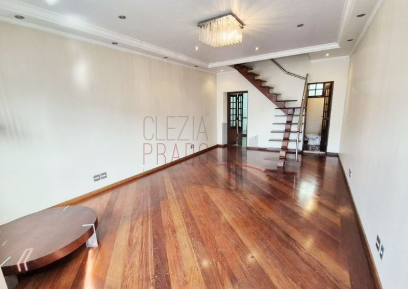 Sobrado, 3 quartos, 303 m² - Foto 1