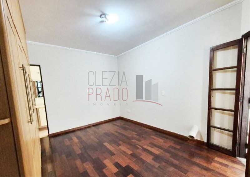 Sobrado, 3 quartos, 303 m² - Foto 3
