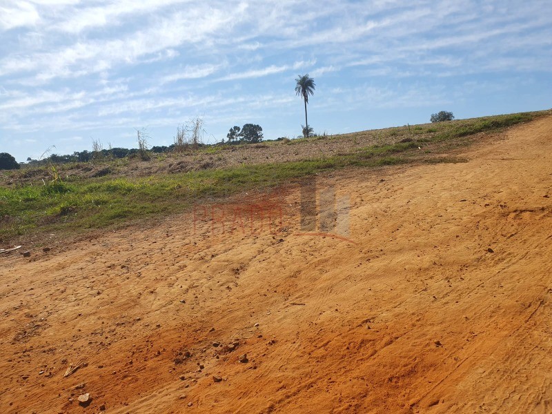 Loteamento e Condomínio - Foto 1