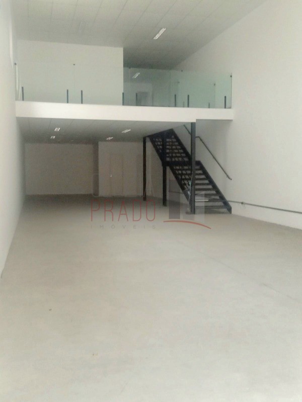 Depósito-Galpão-Armazém para alugar, 200m² - Foto 5