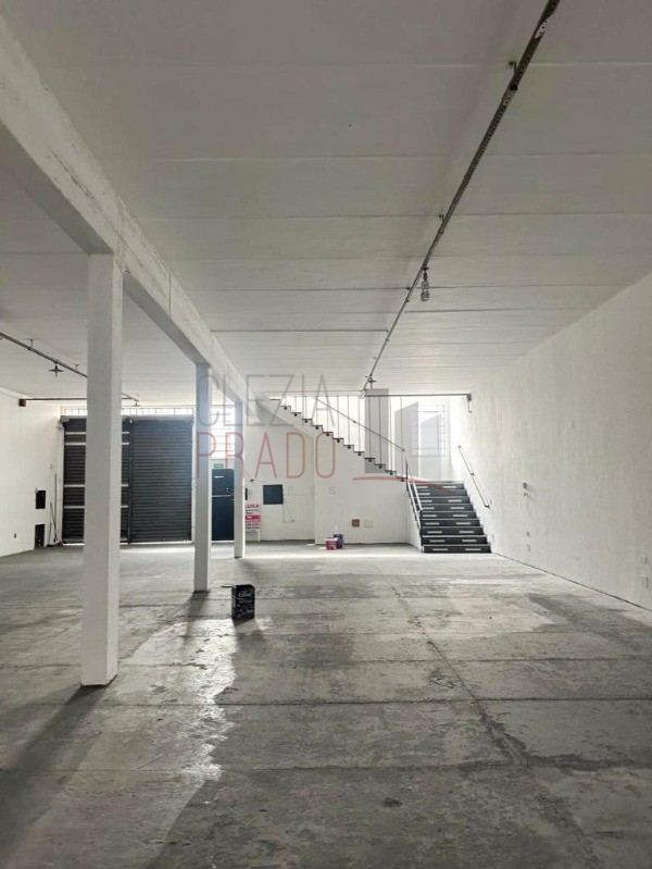 Depósito-Galpão, 606 m² - Foto 1
