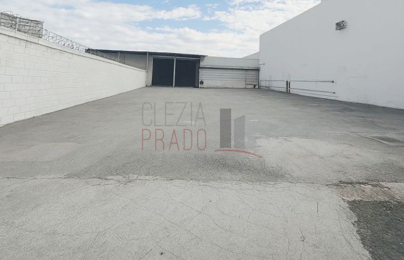 Depósito-Galpão, 1400 m² - Foto 1