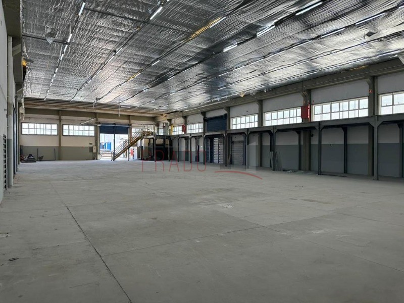 Depósito-Galpão, 2150 m² - Foto 1