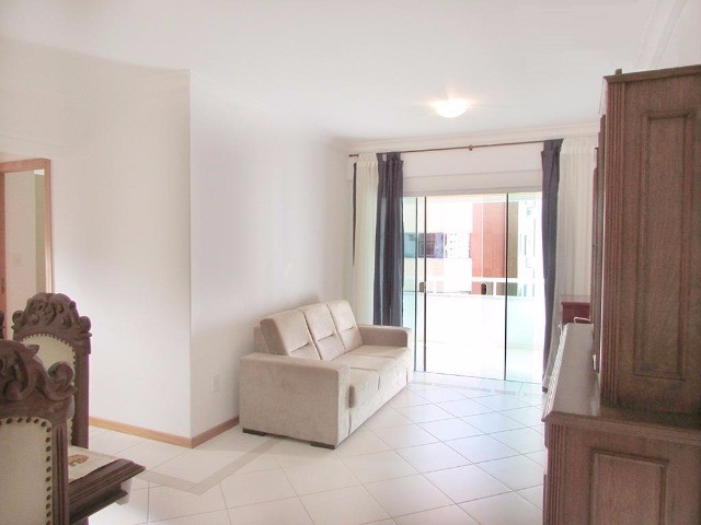 Apartamento à venda e aluguel com 2 quartos, 90m² - Foto 5