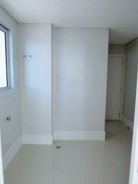 Apartamento à venda com 4 quartos, 237m² - Foto 19