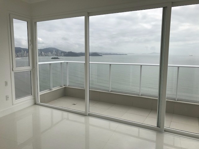 Cobertura à venda com 7 quartos, 410m² - Foto 4