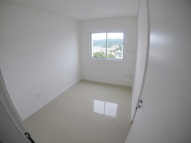 Apartamento à venda com 4 quartos, 136m² - Foto 17