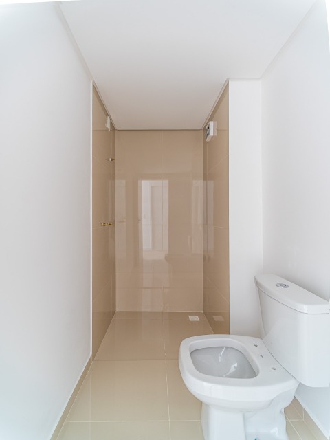 Apartamento à venda com 2 quartos, 68m² - Foto 46